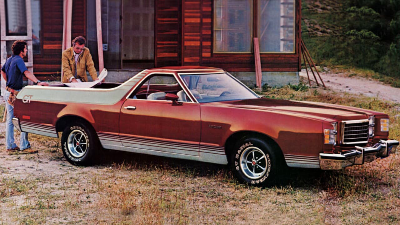 Ford movió la Ranchero a su plataforma de autos medianos en 1966, donde permaneció hasta que fue descontinuada en 1979. En la imagen vemos la 
<b>Ford Ranchero 1979</b>, la última de la línea.