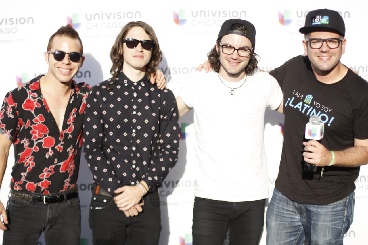 Night Riots con Omarcillo de Latino Mix