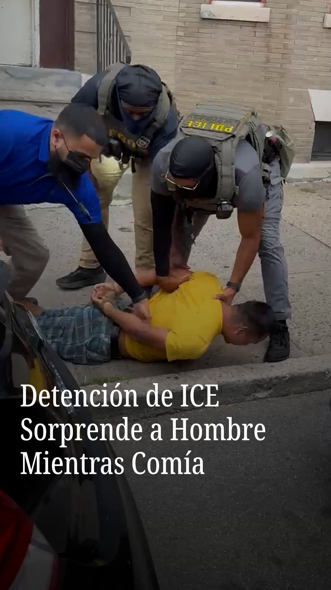 Detención de ICE sorprende a hombre mientras comía
