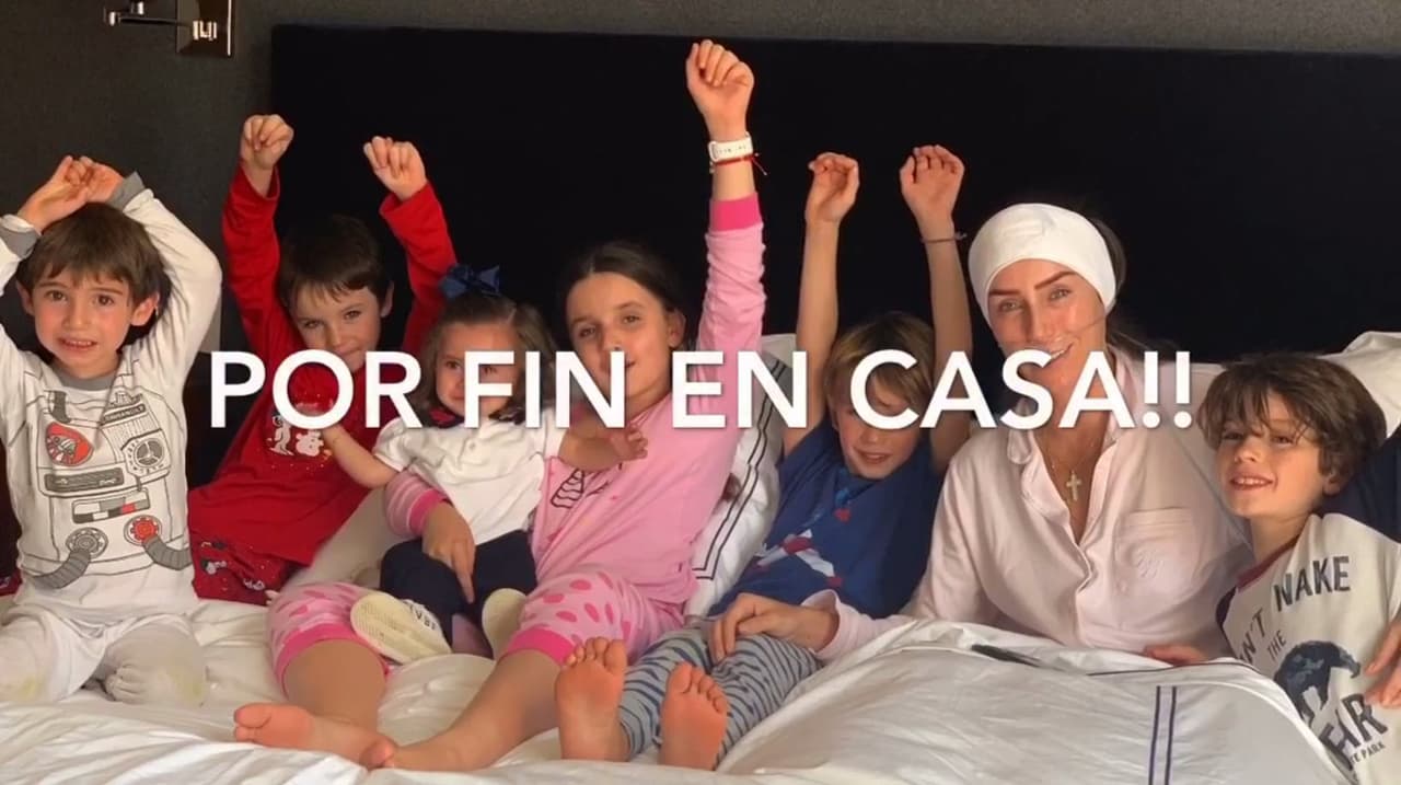 "Gracias especialmente a cada uno y una de ustedes por sus buenos deseos y bendiciones.
<b>Su buena vibra y sus oraciones</b> fueron importantísimas y valiosísimas para mi".
<br>
