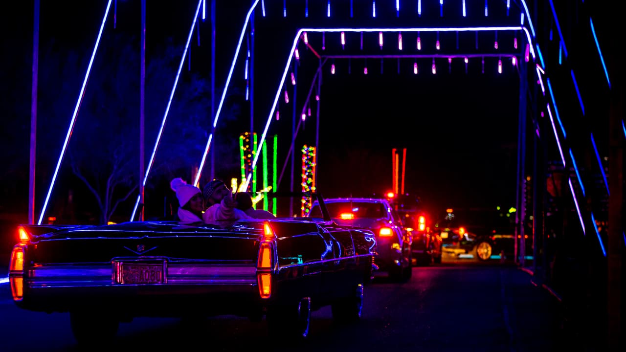 El recorrido por auto está disponible todos los días de 6 pm a 10 pm.