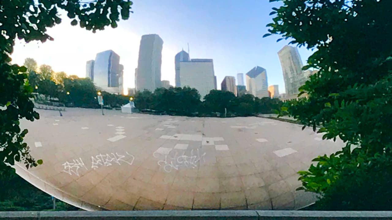 Dejaron más de 4 marcas en la obra.