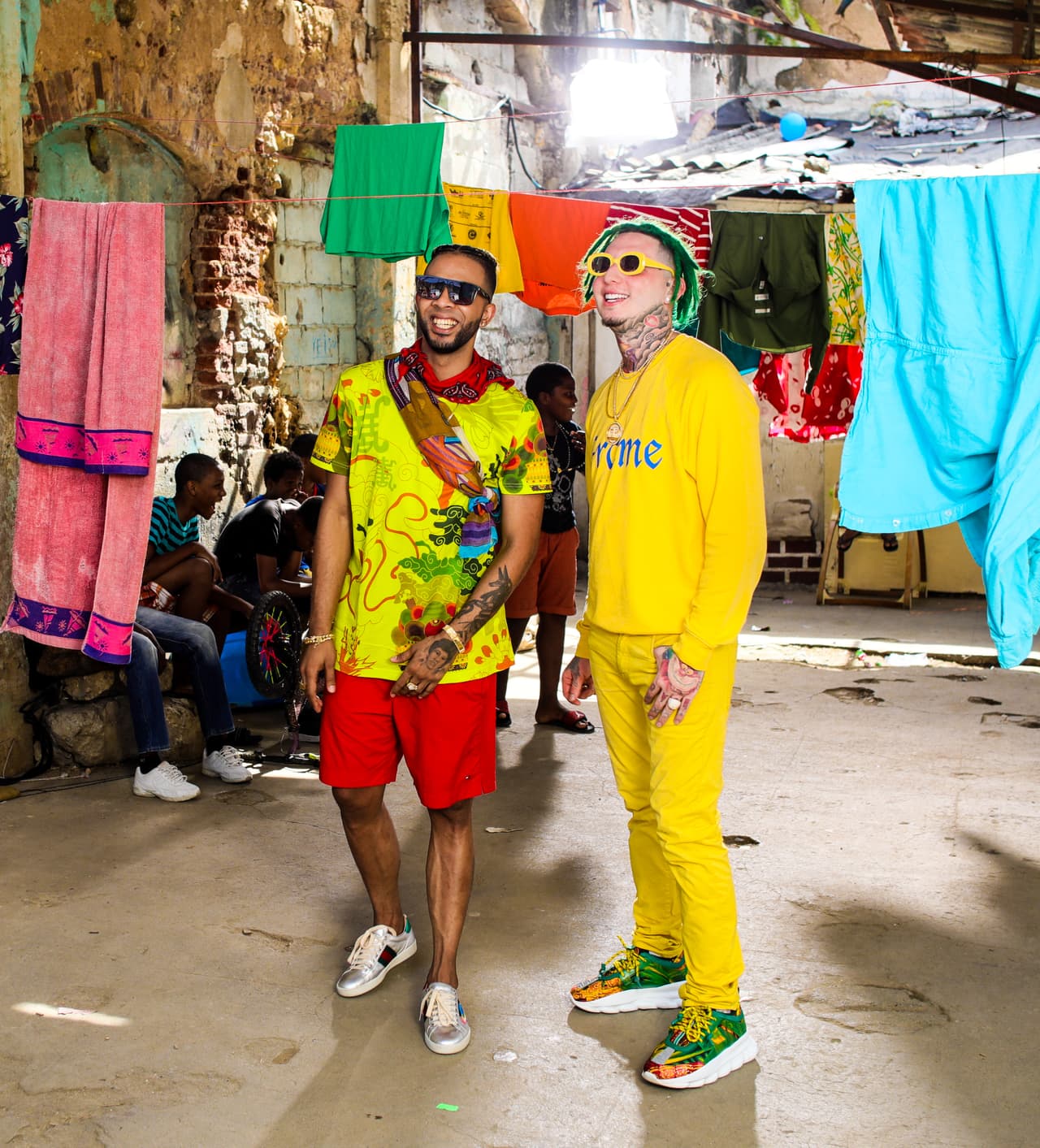 El clip fue filmado en locaciones de Santo Domingo, República Dominicana y desde ya la canción se perfila como un clásico de la música urbana del 2018.