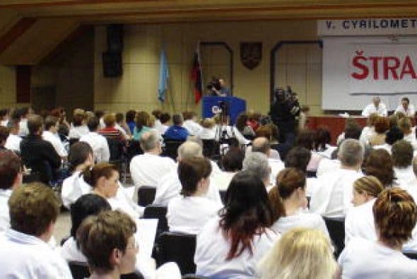 En el lugar #7 está Eslovaquia. El 88% de los ciudadanos que es difícil encontrar empleo.