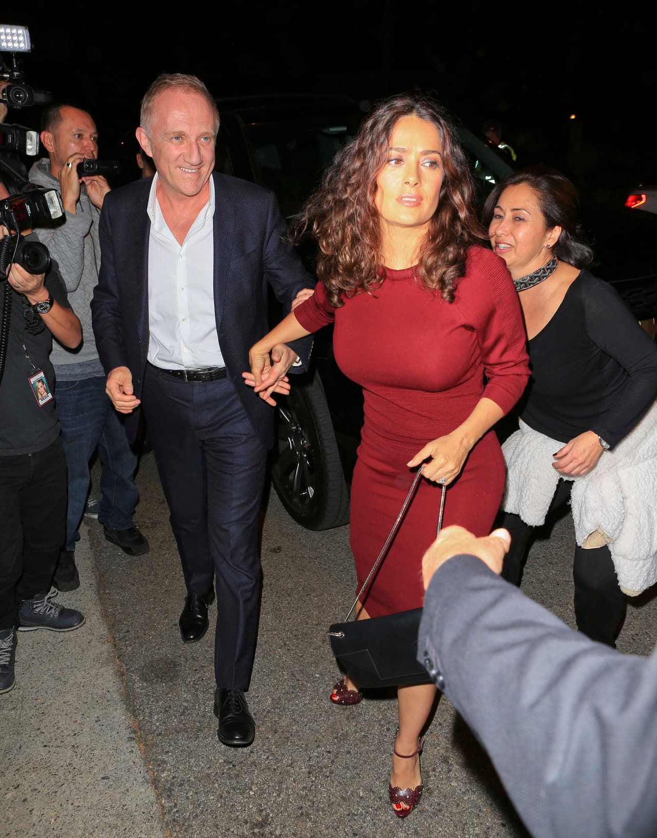 Fue a una fiesta con su amado Francois.