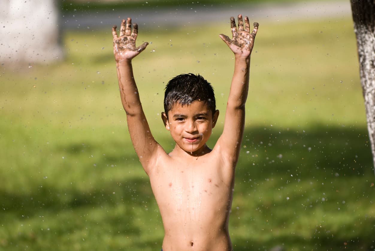El ambiente donde crece un niño puede alterar su ADN e influir en cuánto se enferma de adulto