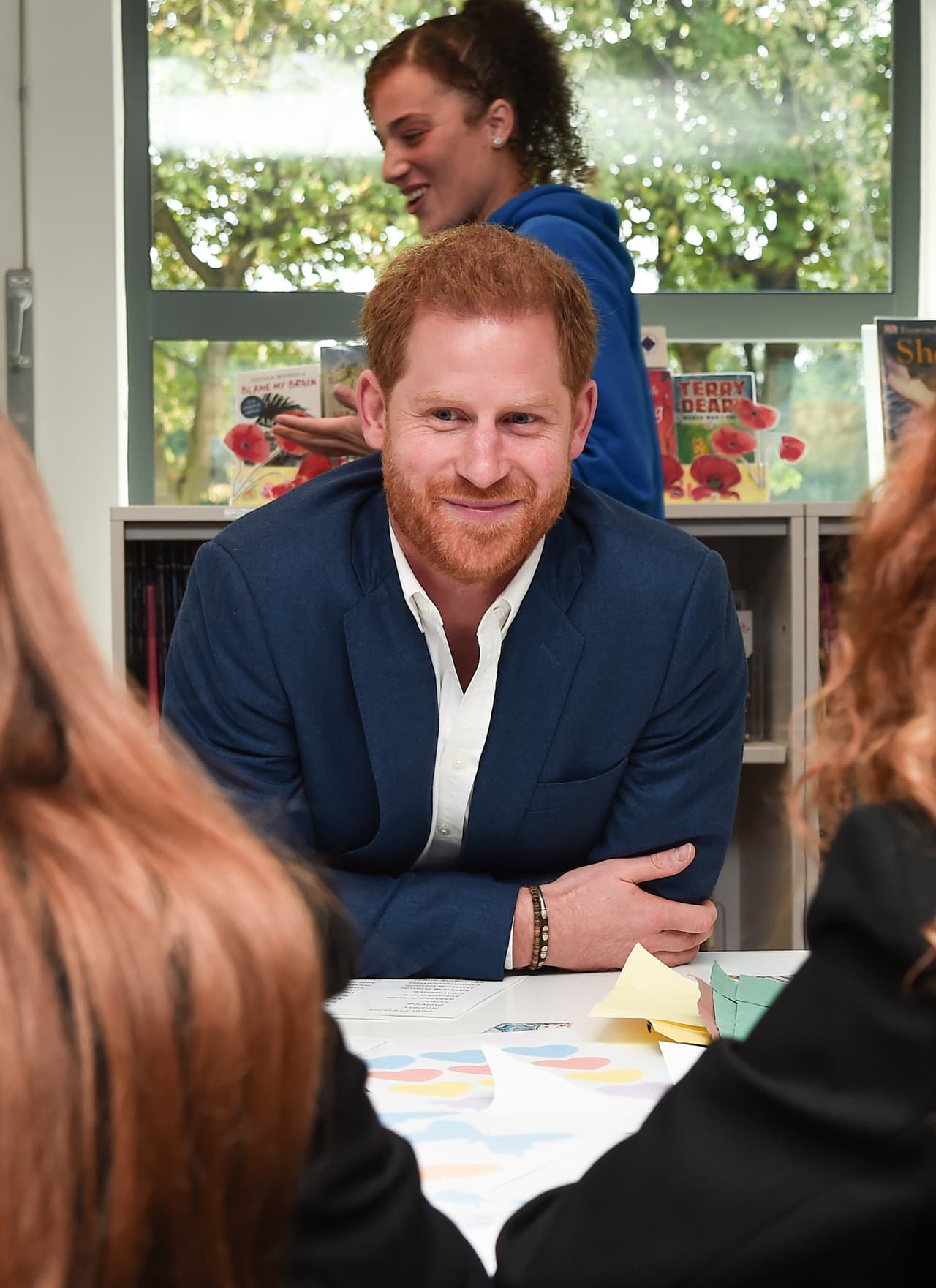 Según la reseña de la cadena británica, el duque habló sobre los exámenes como 
<b><a href="https://www.univision.com/famosos/meghan-markle-y-el-principe-harry-criaran-a-su-bebe-con-los-valores-que-admiran-de-los-africanos-fotos" target="_blank">método de evaluación</a></b>.
<br>