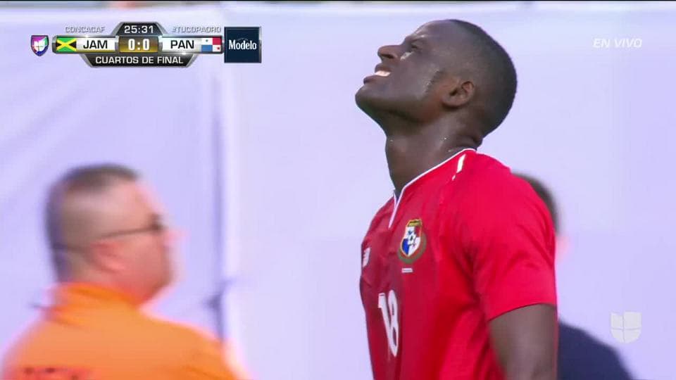 Tiro desviado de Abdiel Arroyo