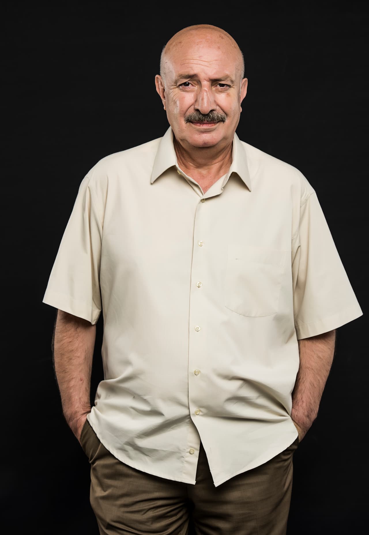 El actor 
<b>Orhan Güner</b> dará vida al padre de Kemal, 
<b>Hüseyin</b>, un hombre trabajador dedicado a su familia.