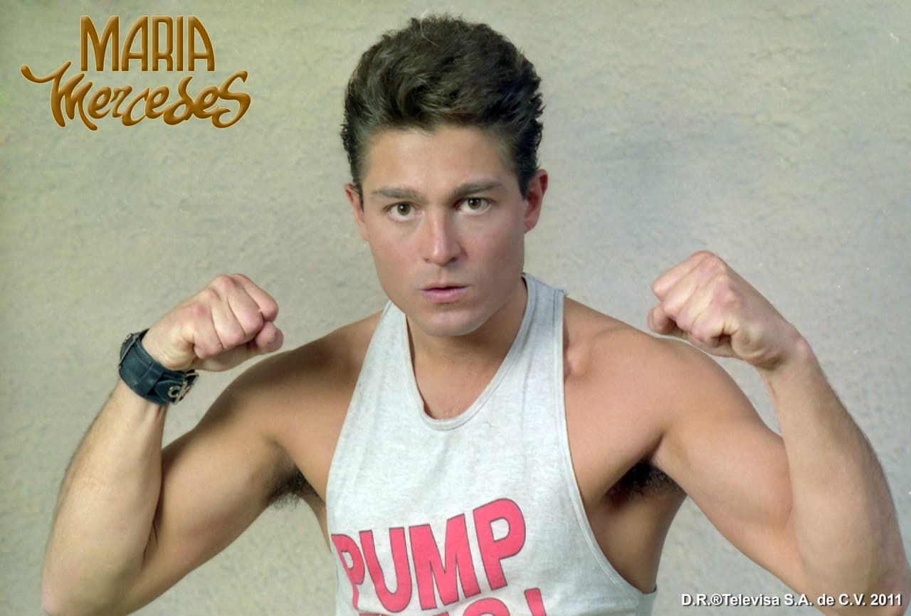 Fernando Colunga no siempre fue el galán de telenovelas que ahora conocemos. Estudió y se tituló como ingeniero civil.