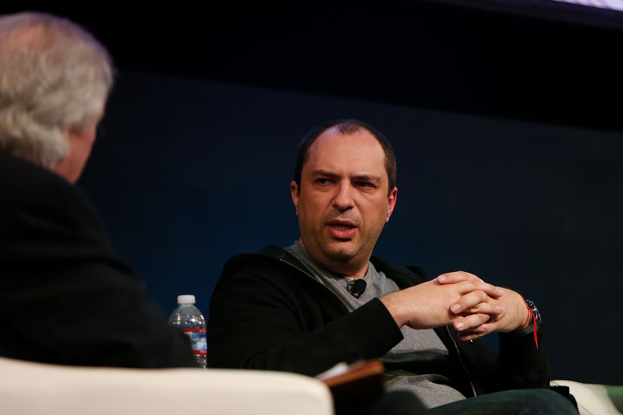 <b>Posición:</b> 6
<br>
<br>
<b>Nombre y edad:</b> Jan Koum, 47 años
<br>
<br>
<b>Empresa:</b> Cofundador de Whatsapp.
<br>
<br>
<b>Rank entre los más ricos del mundo:</b> 130
<br>
<br>
<b>Fortuna:</b> $13.7 mil millones ($9.8 mil millones en 2022)
