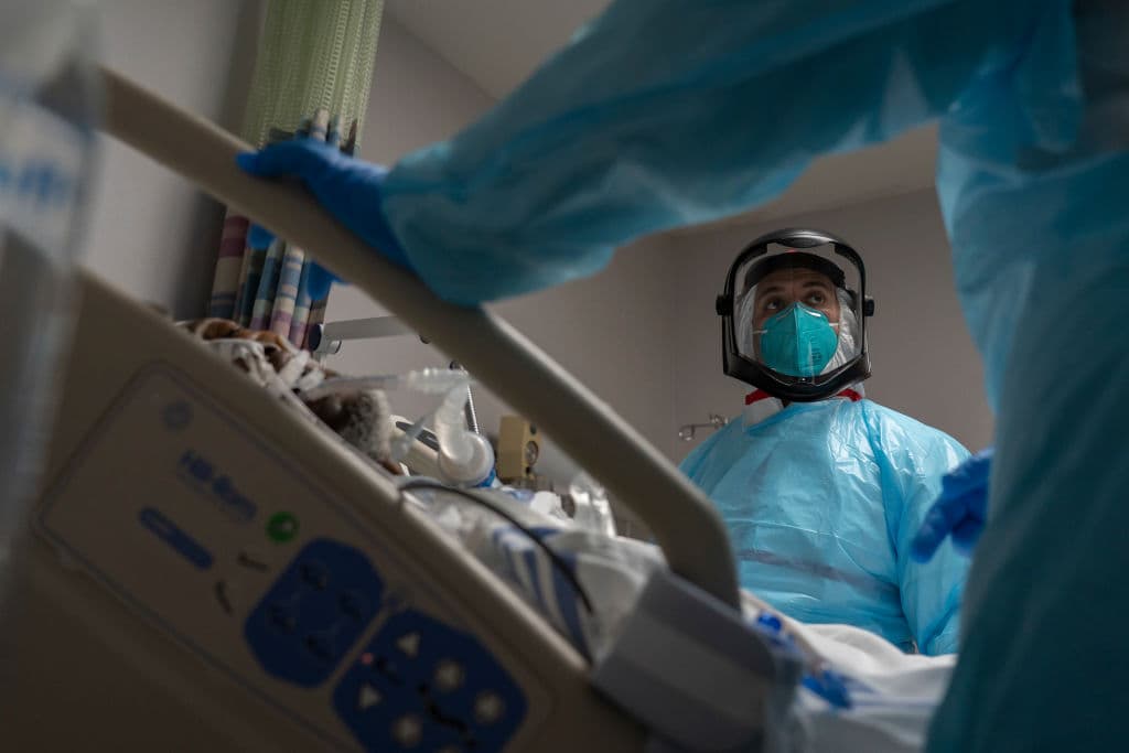 Coronavirus no da tregua en Carolina del Norte al inicio de 2021