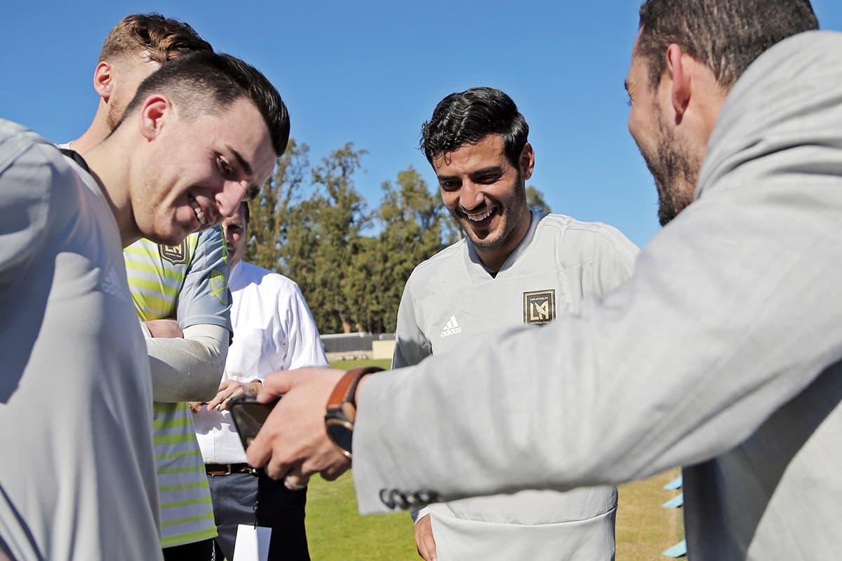 Carlos Vela ha contagiado de su carisma al grupo del LAFC que en 2018 debutó como equipo de expansión en la Major League Soccer.