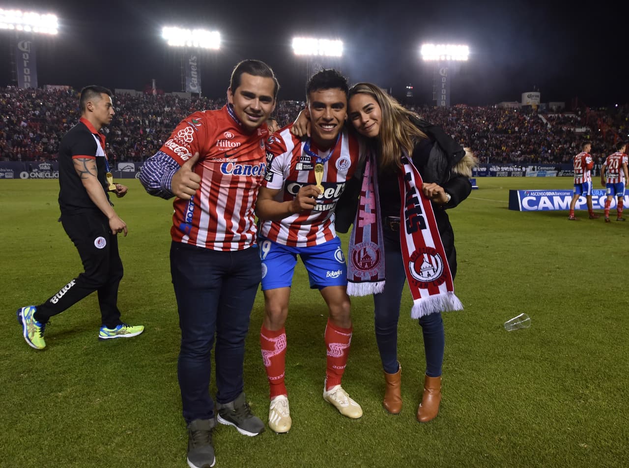 Así se vivieron los festejos del Atlético San Luis en el Estadio Alfonso Lastras luego de triunfar 4-2 en el juego de Vuelta en la Final del Ascenso MX ante Dorados.