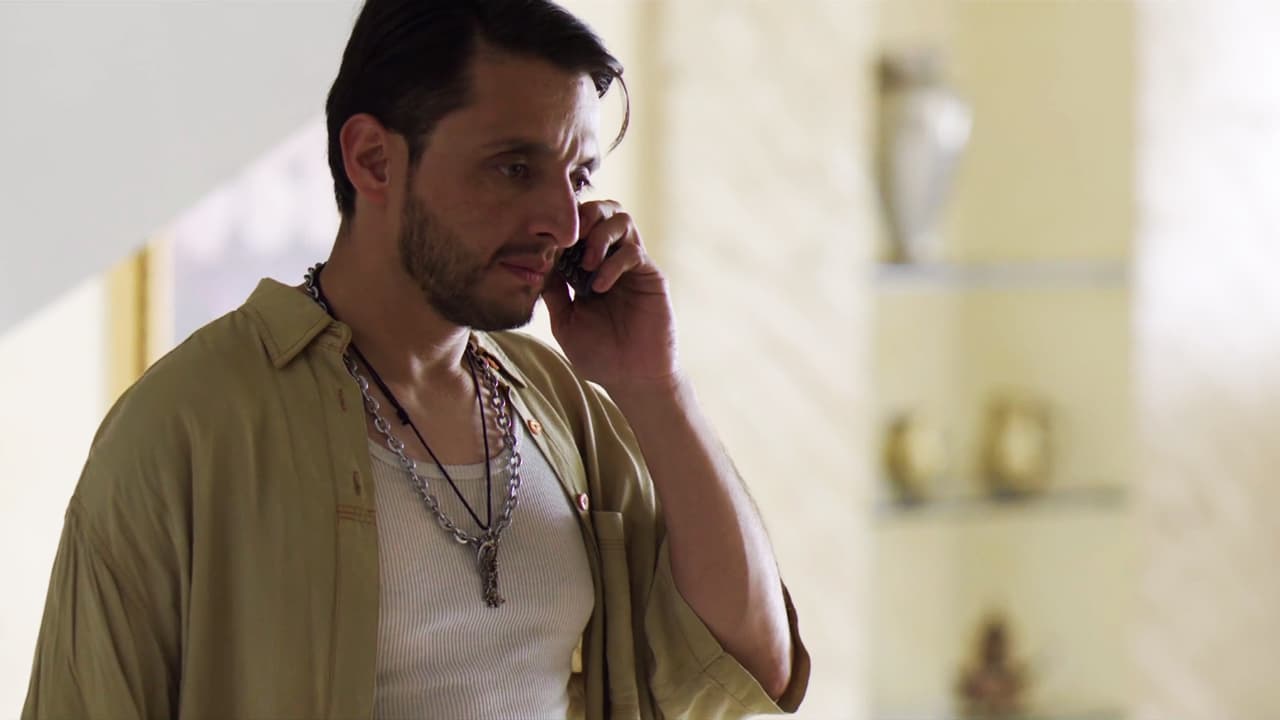 ‘El Chapo’ called ‘Carlillos’ on the spot and informed him about his sister’s situation.