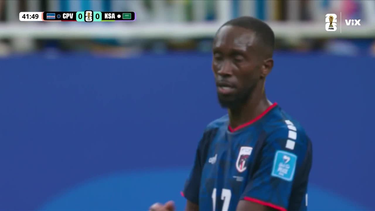 ¡De nueva cuenta Willy Semedo dispara al arco de Arabia!