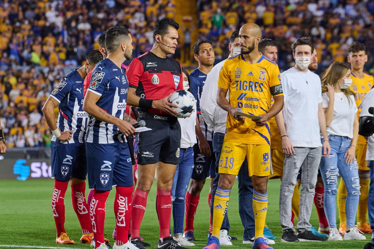 Los capitantes de ambos equipos enviaron un mensaje de paz previo al inicio del encuentro.