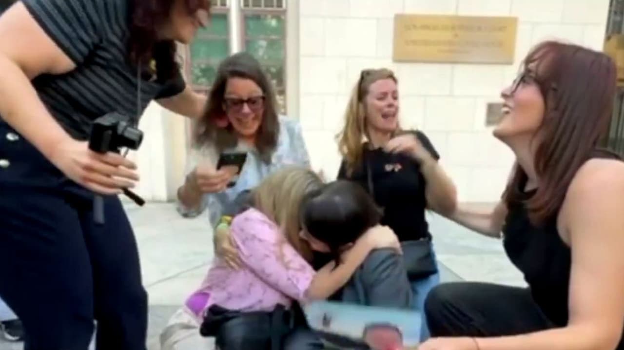 Juicio histórico contra redes sociales: Así reaccionaron las familias al veredicto contra Meta y Google
