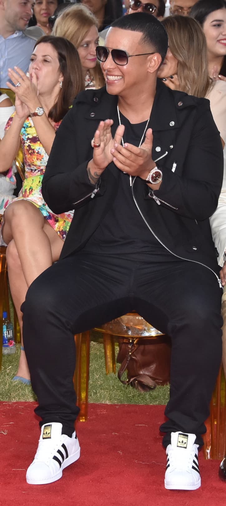 Daddy Yankee durante la ceremonia en la isla caribeña.