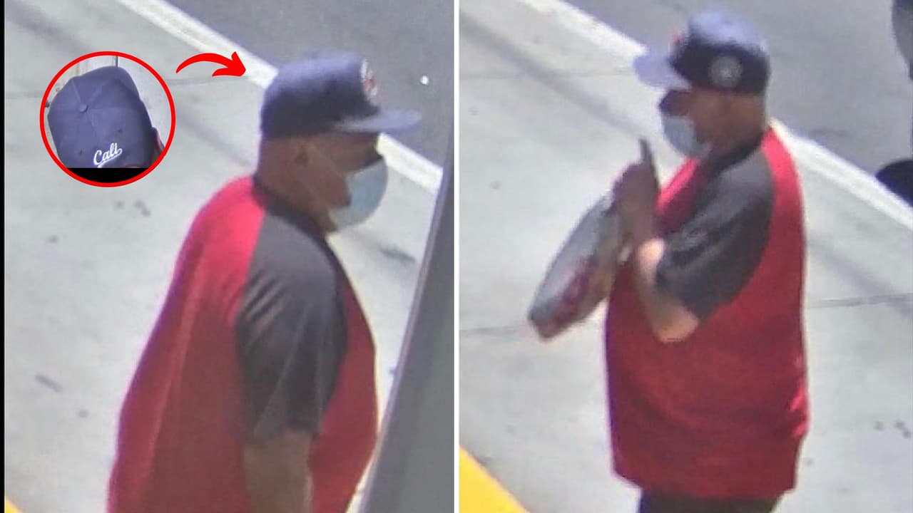 El sujeto usaba una gorra azul, camisa roja con azul y pantalón negro.