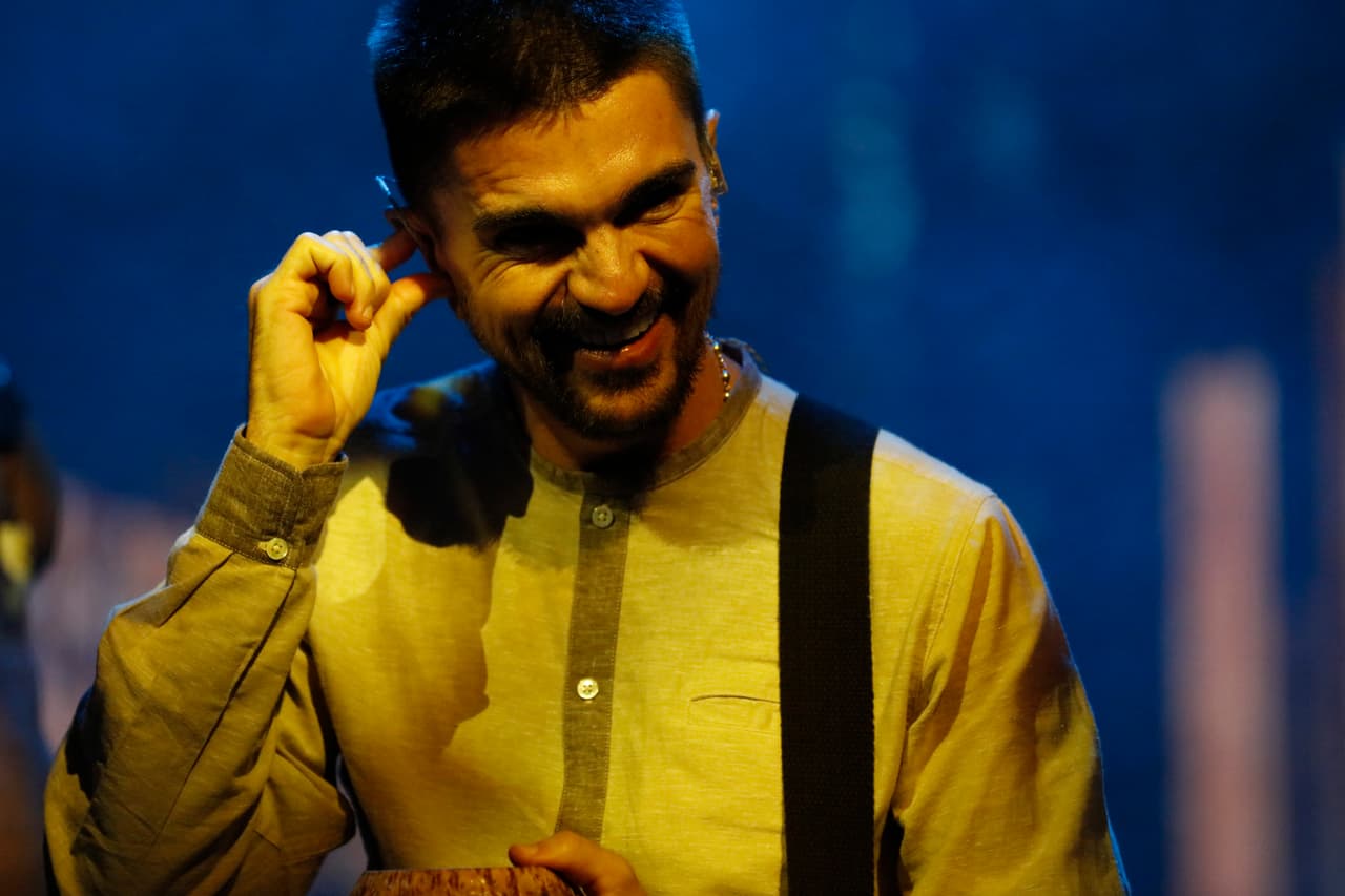 Lo mejor es la actitud que mantiene con esa linda sonrisa que lo hace único.