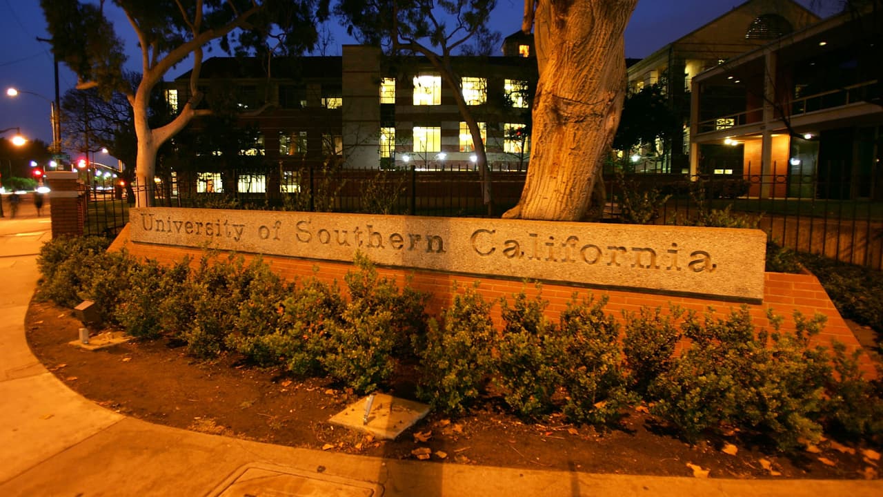 Autoridades confirman que no hay peligro tras cierre de campus de USC por alerta de tiroteo