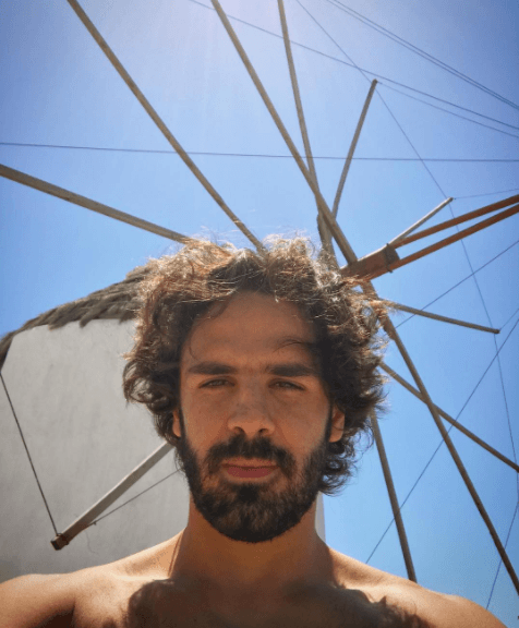 Durante algún tiempo las dos estrellas fueron consideradas 
<b>'rivales'</b> por sus seguidores, debido a que la actriz de 'Baby driver' mantuvo una relación con 
<b>Pepe Díaz</b>, un exnovio de la intérprete de 'Sapito'.
<br>