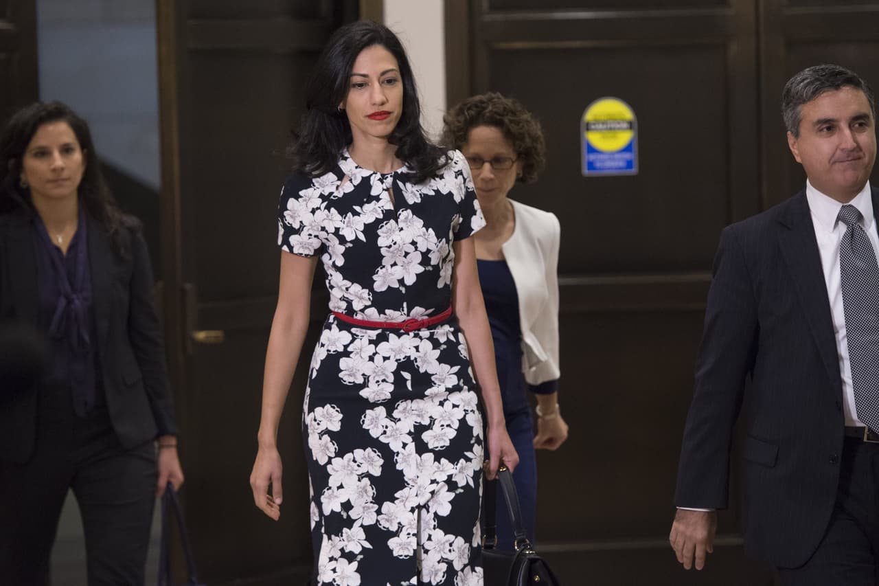 Huma Abedin ha sido por años mujer de confianza de Hillary Clinton.