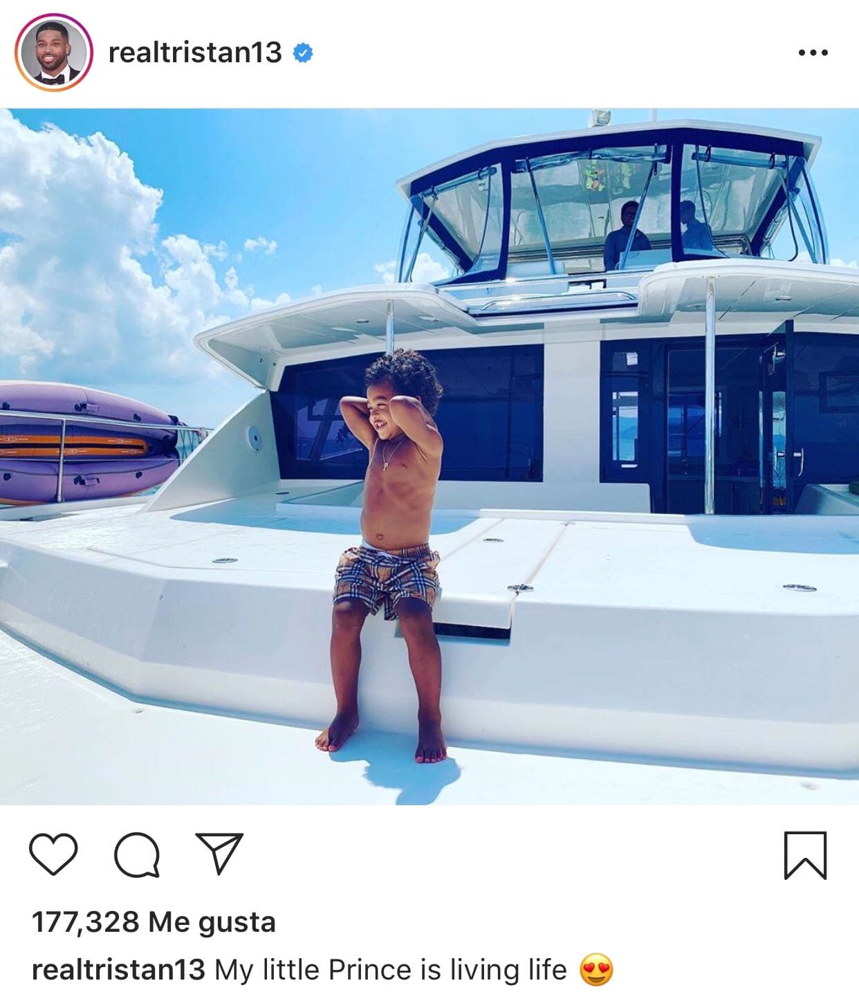 La estrella de los Cleveland Cavaliers publicó el pasado viernes 26 de julio de 2019 
<b><a href="https://www.instagram.com/p/B0ZT8hrFRv6/" target="_blank">esta foto</a></b> de Prince desde la cubierta de un yate.