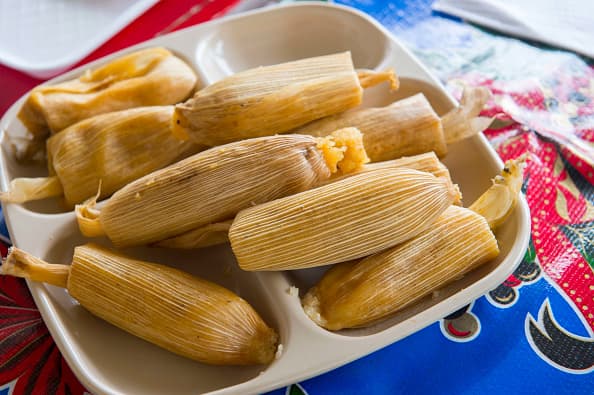Los tamales, con influencias indígenas, españolas, mexicanas y otras, son un gran ejemplo de la confluencia de culturas de San Antonio que la convierte en la única Ciudad Creativa de Gastronomía de la UNESCO en Texas y una de las dos únicas en todo Estados Unidos.