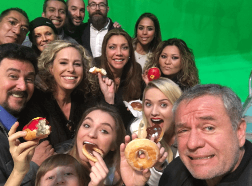 En este melodrama trabajó al lado de reconocidos actores como 
<b><a href="http://www.univision.com/temas/gabriel-soto">Grabiel Soto</a></b>, 
<b><a href="http://www.univision.com/temas/azela-robinson">Azela Robinson</a></b> y 
<b><a href="http://www.univision.com/temas/cynthia-klitbo">Cynthia Klitbo</a></b>, de quienes aprendió muchísimo.