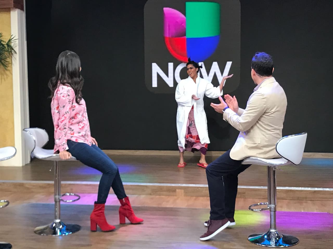 Mela nos dejó impresionados con sus pasos de baile.