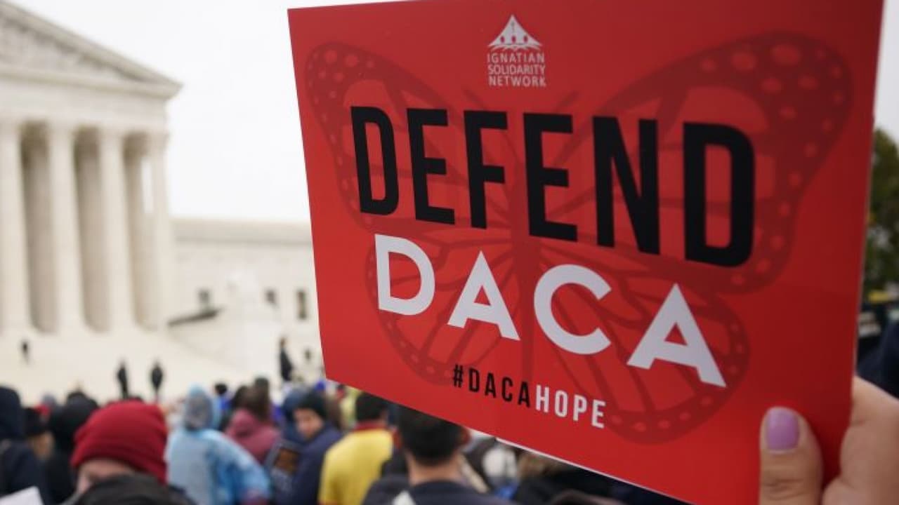 Dreamers lanzan llamado nacional para inscribirse ‘cuanto antes’ en el programa DACA