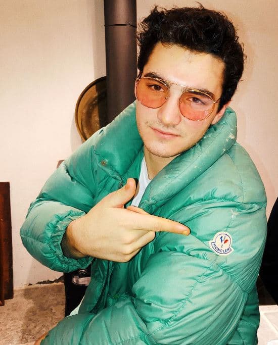 Tras la secuela de ‘Son como niños’, Jake se alejó de Hollywood y estudió en la Universidad de Colorado Boulder.