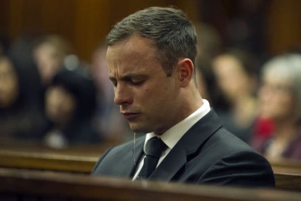 Oscar Pistorius fue condenado este martes a cinco años de prisión por la muerte de su novia Reeva Steenkamp.