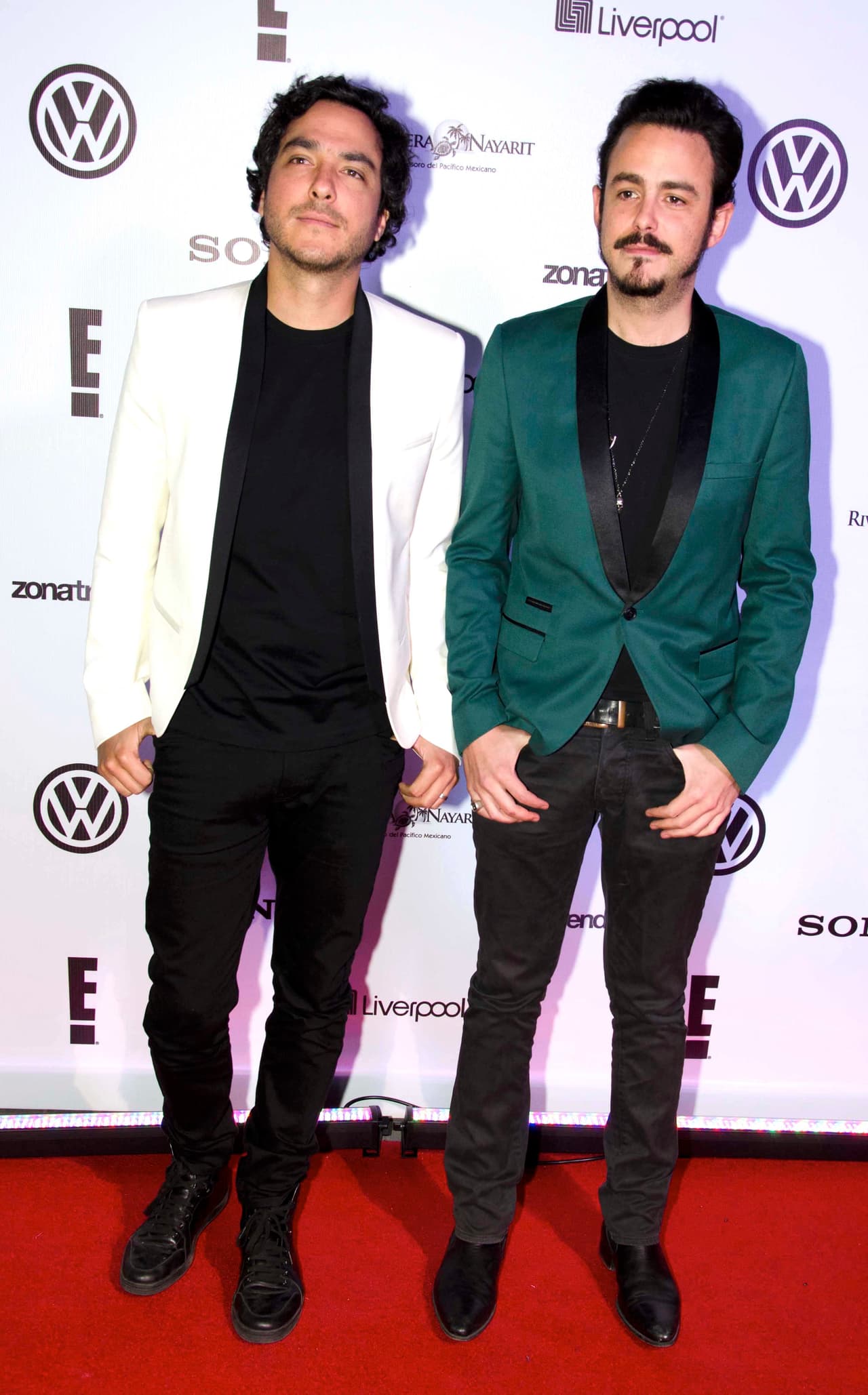 Él es uno de los integrantes de la agrupación "Motel".