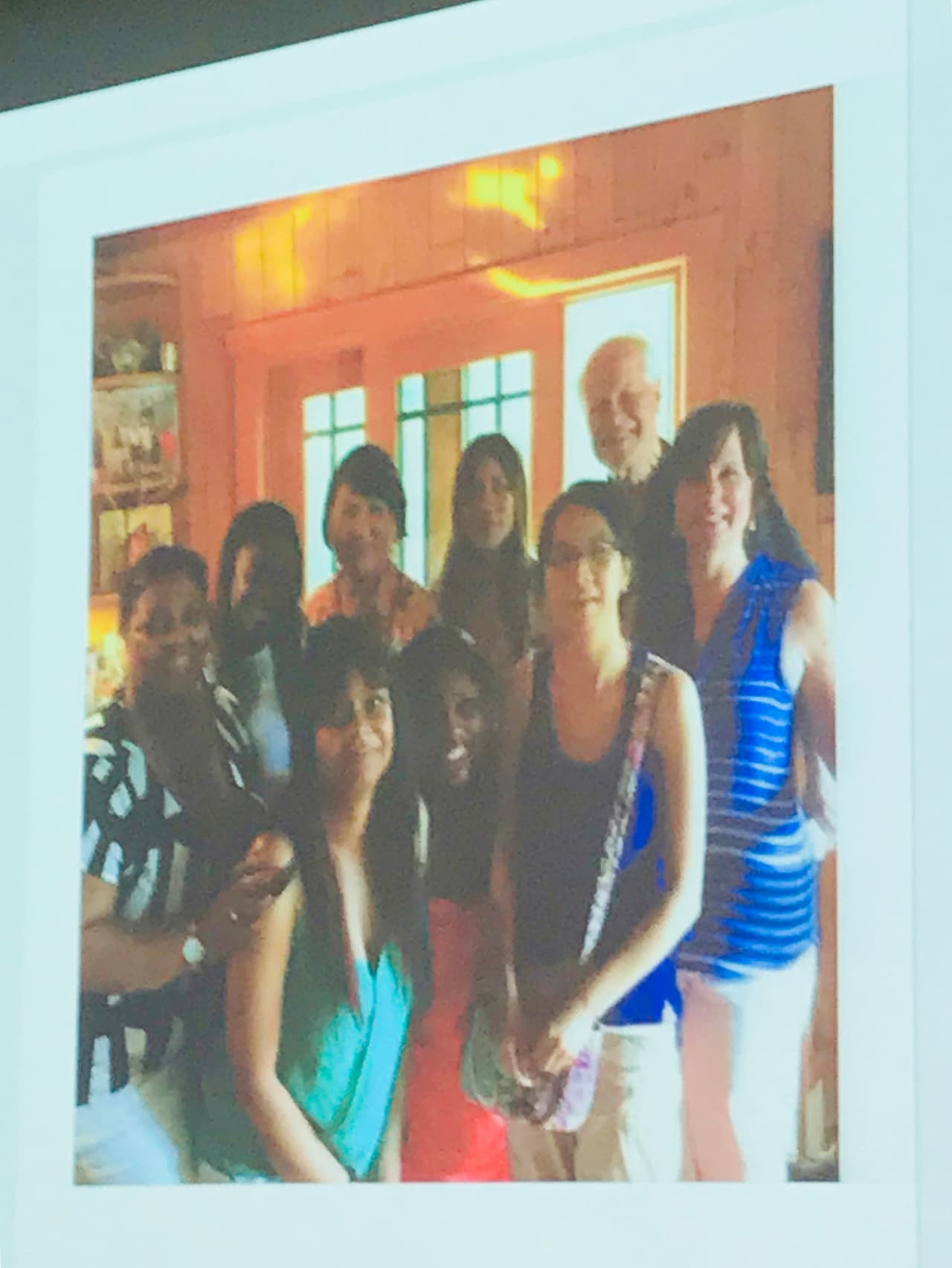 Candace junto a familiares y amigos.