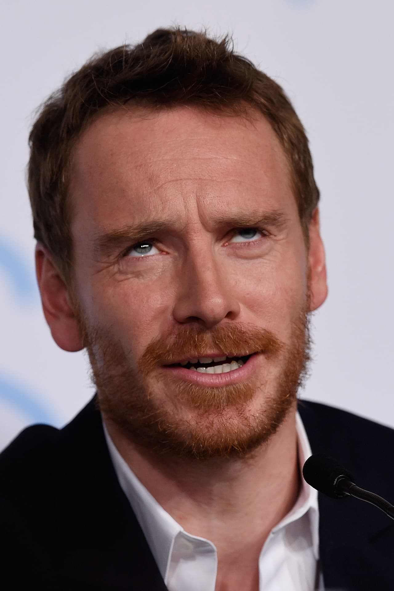 Cara de: "Tomé mucho anoche y sigo un poco mareado".