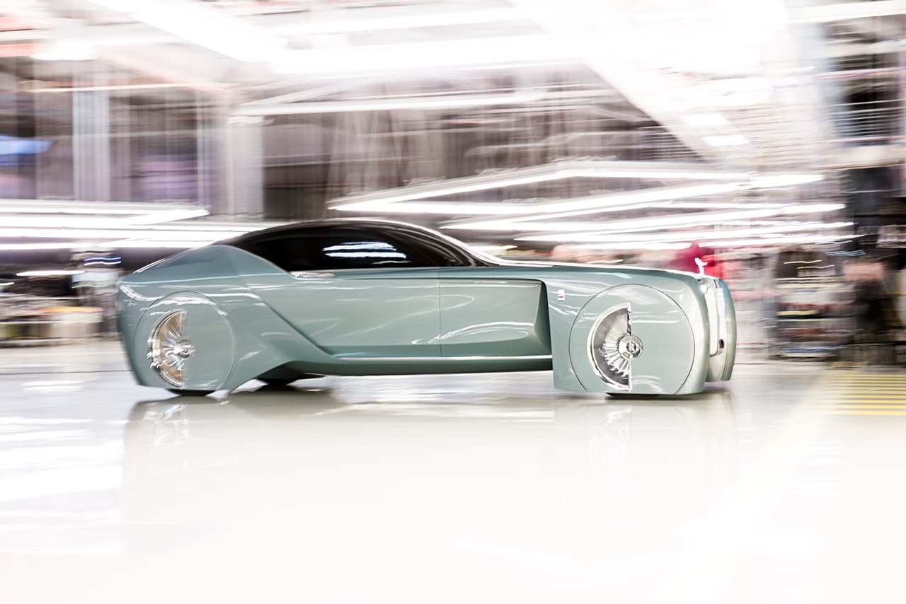 El espectacular diseño exterior del Rolls-Royce VISION NEXT 100 fue dibujado con el concepto de una "Gran Entrada" en mente