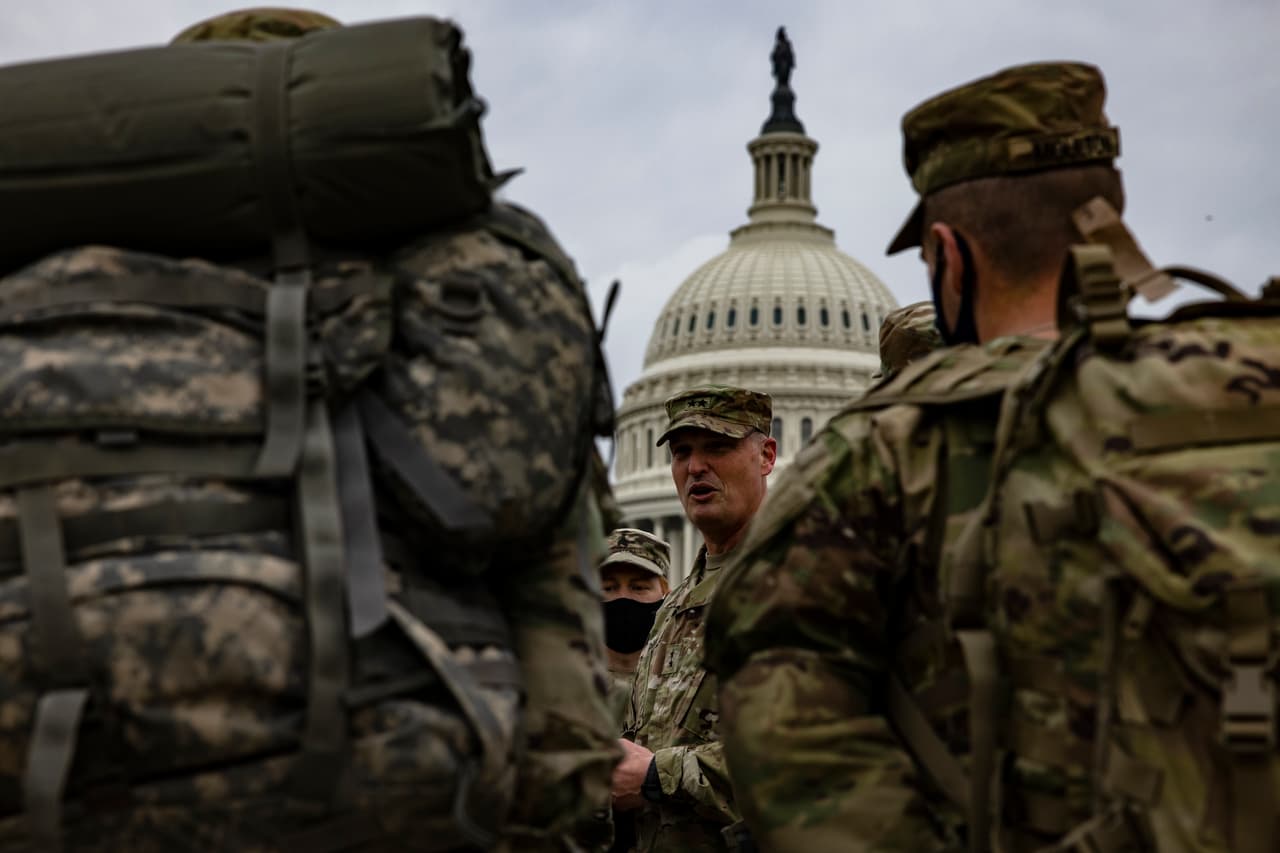 El 20 de enero es el día de la juramentación de Joe Biden, como nuevo presidente de EEUU, y las autoridades tanto a nivel local como federal se encuentran en el nivel máximo de alerta, tras el ataque ocurrido en días pasados al Capitolio en Washington D.C.
<br>