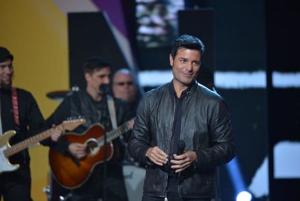 La estrella de Chayanne llenó de música y luz el foro, desde donde encantó ¡y enamoró! a los asistentes. 