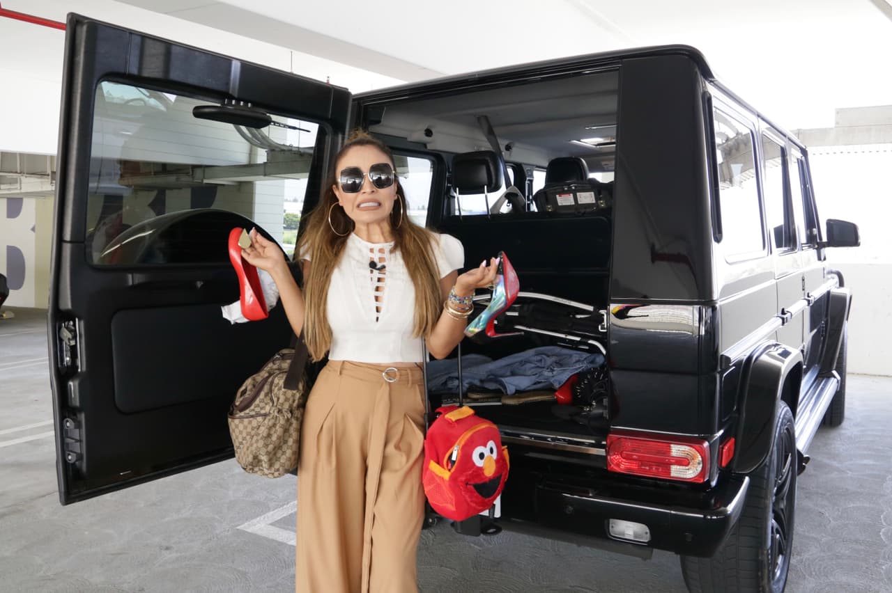 Sin pelos en la lengua, aunque con un poco de pena,
<b><a href="https://www.univision.com/temas/la-bronca">La Bronca</a></b> nos reveló que es lo que carga en su camioneta.