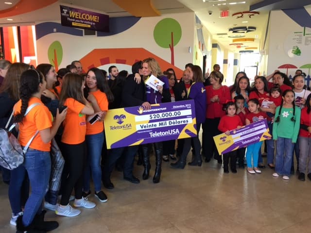 Estrellas como Mane de la Parra, Marjorie de Sousa, Alejandro Chabán y Arantxa Loizaga, el talento Univision San Antonio y miembros de la comunidad se dieron cita en el CRIT San Antonio para apoyar la causa del Teletón USA y, así, ayudar a que más niños continúen recibiendo terapias que cambien su vida.