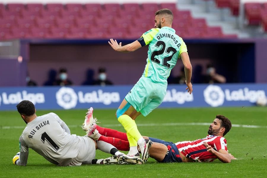 Con goles de Costa, Correa, Félix, Llorente y con el debutante Luis Suárez, que se luce con doblete, el Atleti brilló en el Wanda Metropolitano ante el Granada, quien sólo anotó un gol por parte de Jorge Molina.