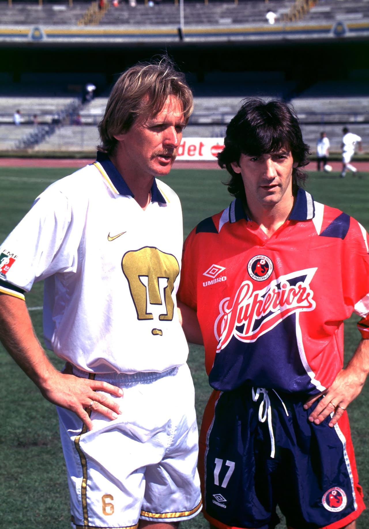 El mediocampista alemán
<b>Bernd Schuster</b> y el español
<b> José Mari Bakero</b> jugaron y se retiraron en México con Pumas y Veracruz (1997) tras brillar con el Real Madrid y Barcelona, respectivamente.