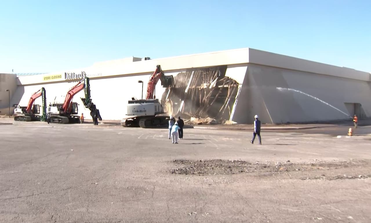 En su lugar estará un nuevo desarrollo con 
<b>viviendas, tiendas, restaurantes y espacios recreativos</b>, que deberá abrir en fases.