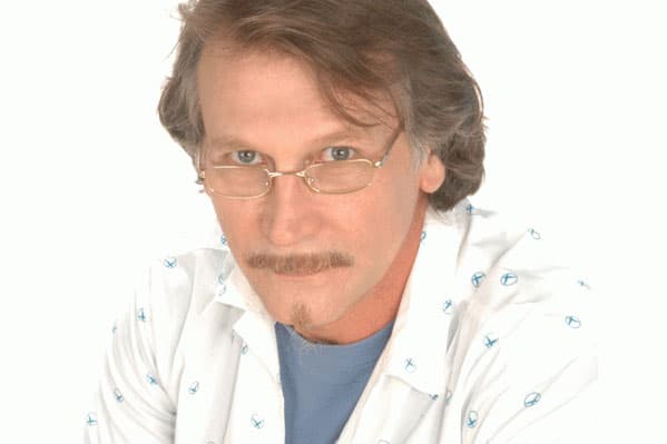 Al ser testigo de un secuestro intentó mediar con los criminales, pero ellos lo apuñalaron en tres ocasiones en un pulmón.