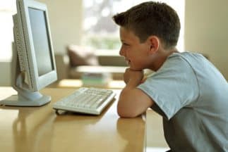 Computadoras gratis y descuentos de hasta $45 mensuales en internet para residentes de bajos ingresos en Montgomery