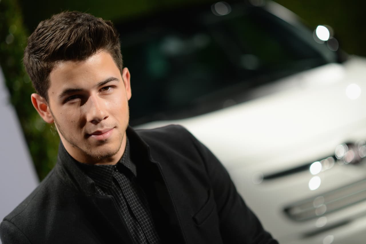 Si alguien es encantador y muy elegante, ese es Nick Jonas.