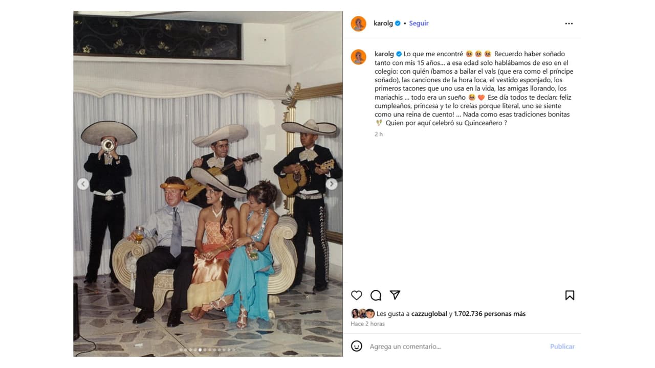 La cantante estuvo acompañada de sus padres.